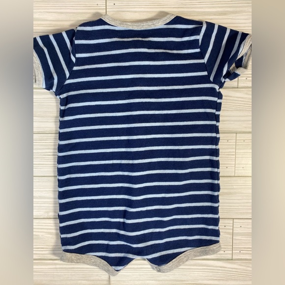 Carter’s size 9 month Rompers - Picture 9 of 10